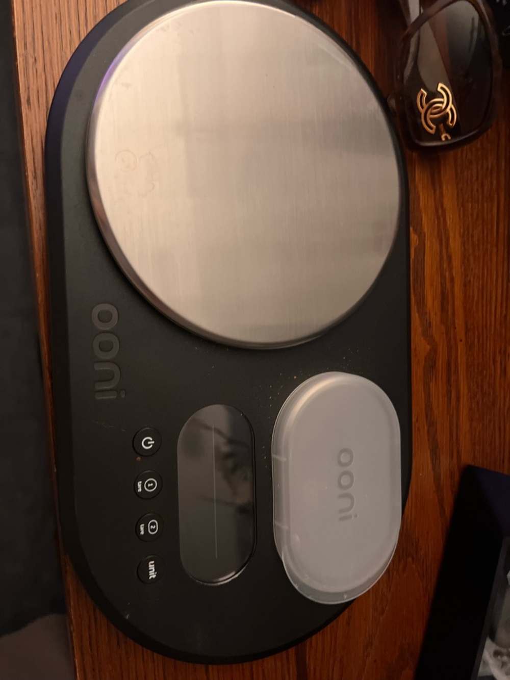 Ooni Digital Kitchen Scale in Black with Stainless Weighing Plate - Picture 2 of 6